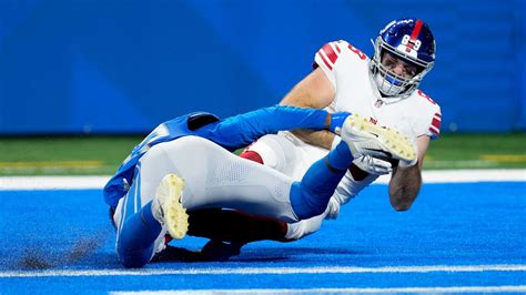 Giants tight end Tommy Sweeney collapses from ‘medical event,’ in stable condition